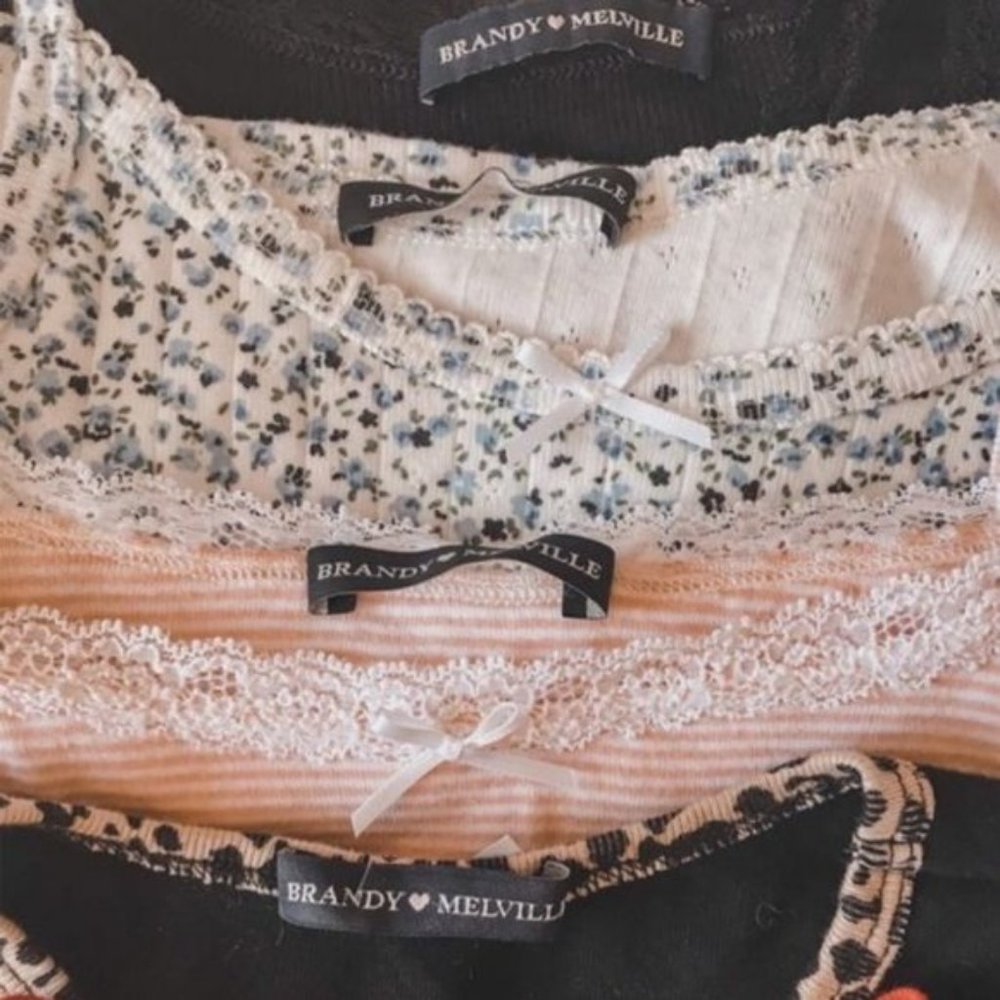 BRANDY MELVILLE mystery box!!